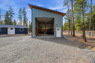 56017 Browning Dr, Bend, OR 97707 - Photo 5