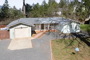 243 Shadowbrook Dr, Cave Junction, OR 97523 - Photo 5