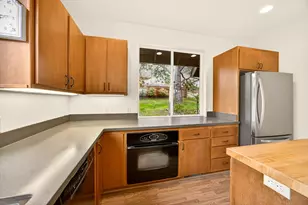523 Strawberry Ln, Ashland, OR 97520 - Photo 23