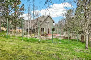 523 Strawberry Ln, Ashland, OR 97520 - Photo 69