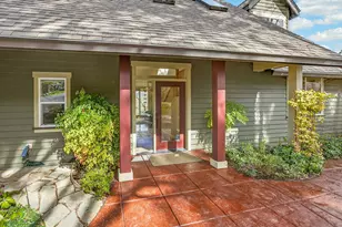 523 Strawberry Ln, Ashland, OR 97520 - Photo 5