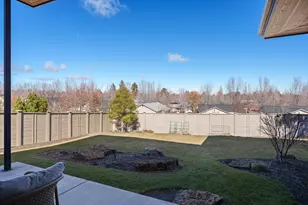 20640 Cougar Peak Dr, Bend, OR 97702 - Photo 31