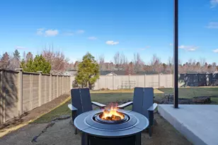 20640 Cougar Peak Dr, Bend, OR 97702 - Photo 29
