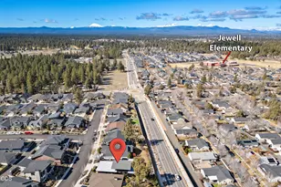 20640 Cougar Peak Dr, Bend, OR 97702 - Photo 45