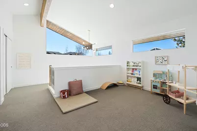 20640 Cougar Peak Drive, Bend, OR 97702 - Photo 21
