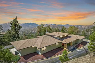 615 Tumbleweed Trail, Jacksonville, OR 97530 - Photo 3