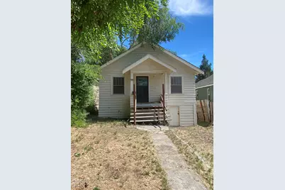 1938 Fremont Street, Klamath Falls, OR 97601 - Photo 1