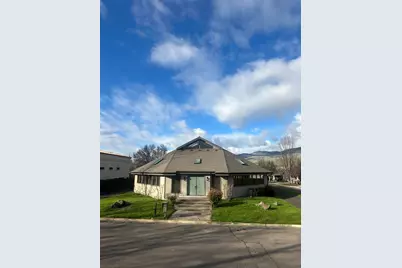 400 Williamson Way, Ashland, OR 97520 - Photo 3