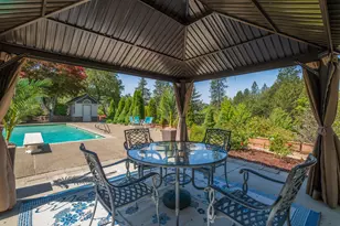 701 Serenity Ln, Grants Pass, OR 97526 - Photo 63