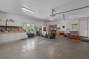 701 Serenity Ln, Grants Pass, OR 97526 - Photo 49