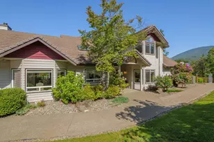 701 Serenity Ln, Grants Pass, OR 97526 - Photo 5