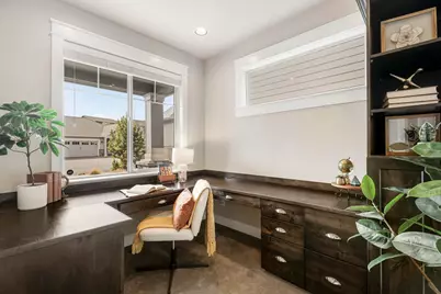 20896 Gateway Drive, Bend, OR 97702 - Photo 7