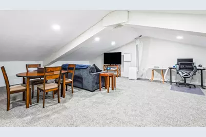 17435 SW Hahlen Avenue, Powell Butte, OR 97753 - Photo 39