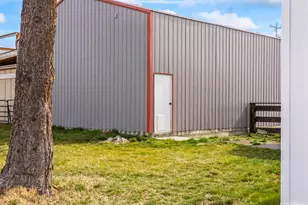 17435 SW Hahlen Ave, Powell Butte, OR 97753 - Photo 41