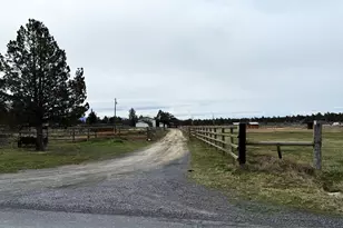 15110 SW Twin Lakes Rd, Powell Butte, OR 97753 - Photo 5