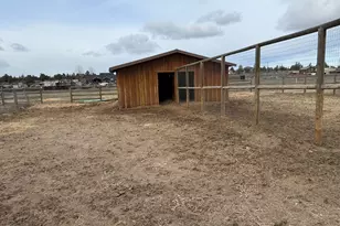 15110 SW Twin Lakes Rd, Powell Butte, OR 97753 - Photo 21