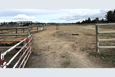 15110 SW Twin Lakes Road, Powell Butte, OR 97753 - Photo 23