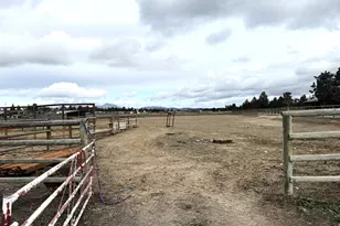 15110 SW Twin Lakes Rd, Powell Butte, OR 97753 - Photo 23