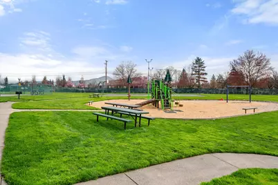 2311 Lara Lane, Central Point, OR 97502 - Photo 27