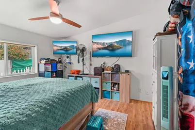 2311 Lara Lane, Central Point, OR 97502 - Photo 9