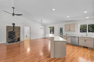 55962 Black Duck Rd, Bend, OR 97707 - Photo 9