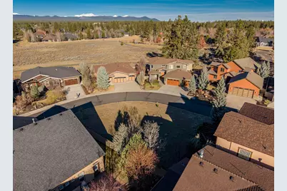 19503 Spencers Crossing Lane, Bend, OR 97702 - Photo 17