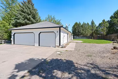 1052 NE Francis Court, Bend, OR 97701 - Photo 37