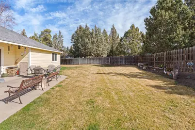 1052 NE Francis Court, Bend, OR 97701 - Photo 27