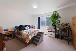 1052 NE Francis Ct, Bend, OR 97701 - Photo 17