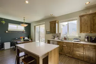 3076 SW Black Butte Ln, Redmond, OR 97756 - Photo 9