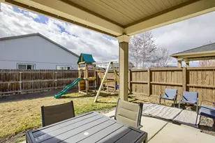 3076 SW Black Butte Ln, Redmond, OR 97756 - Photo 33