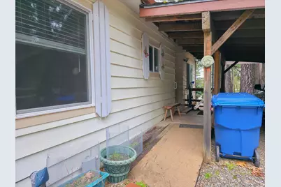350 Hamilton Avenue, Cave Junction, OR 97523 - Photo 3
