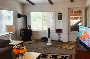 350 Hamilton Ave, Cave Junction, OR 97523 - Photo 3