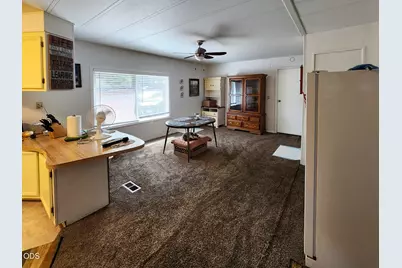 350 Hamilton Avenue, Cave Junction, OR 97523 - Photo 13