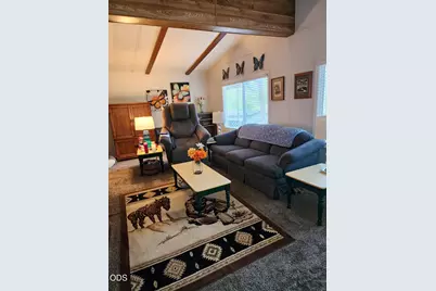350 Hamilton Avenue, Cave Junction, OR 97523 - Photo 5