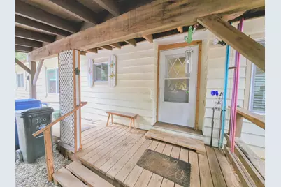 350 Hamilton Avenue, Cave Junction, OR 97523 - Photo 3