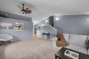 2545 NE 7th Ln, Redmond, OR 97756 - Photo 9