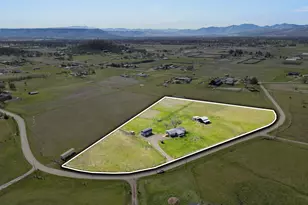 533 Chateau Dr, Eagle Point, OR 97524 - Photo 47