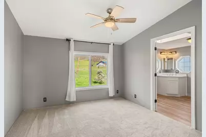 533 Chateau Drive, Eagle Point, OR 97524 - Photo 13
