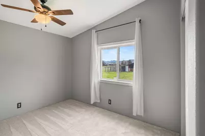 533 Chateau Drive, Eagle Point, OR 97524 - Photo 19