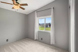 533 Chateau Dr, Eagle Point, OR 97524 - Photo 19