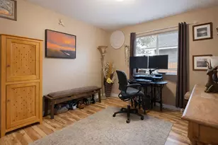412 N Desert Rose Loop, Sisters, OR 97759 - Photo 13