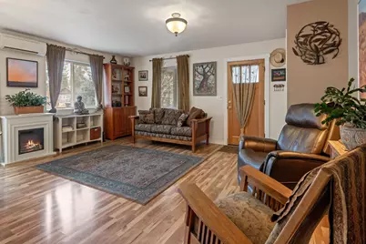 412 N Desert Rose Loop, Sisters, OR 97759 - Photo 3