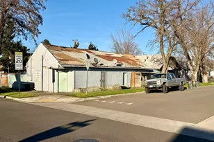 544 Palm St, Medford, OR 97501 - Photo 3