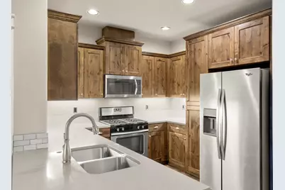 20779 Boulderfield Avenue, Bend, OR 97701 - Photo 9