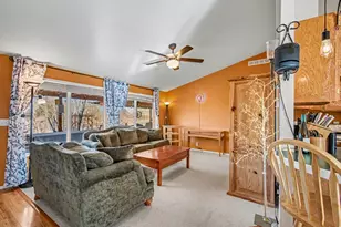 16065 SW Twin Lakes Rd, Powell Butte, OR 97753 - Photo 13