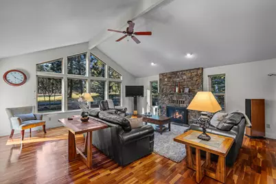 60749 Golf Village Loop, Bend, OR 97702 - Photo 15