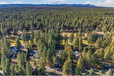 60749 Golf Village Loop, Bend, OR 97702 - Photo 19