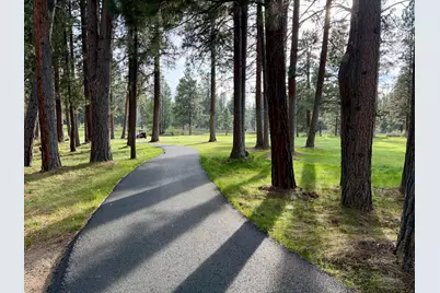 60749 Golf Village Loop, Bend, OR 97702 - Photo 11
