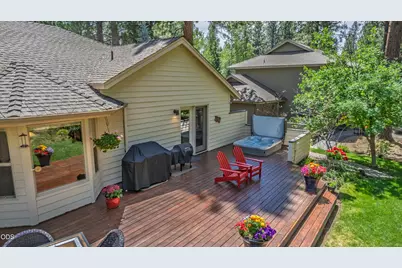 60749 Golf Village Loop, Bend, OR 97702 - Photo 9